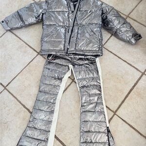 Perfect Momenr Silver Ski Jacket and Pants Set